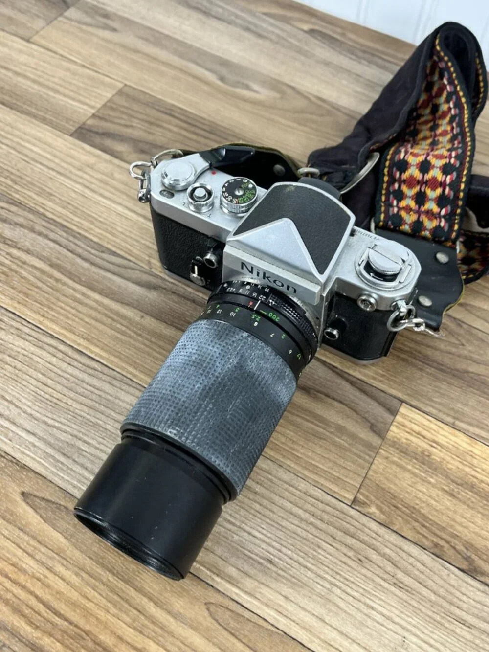 Nikon F 35mm Film SLR Camera Vintage Film Camera With Lens